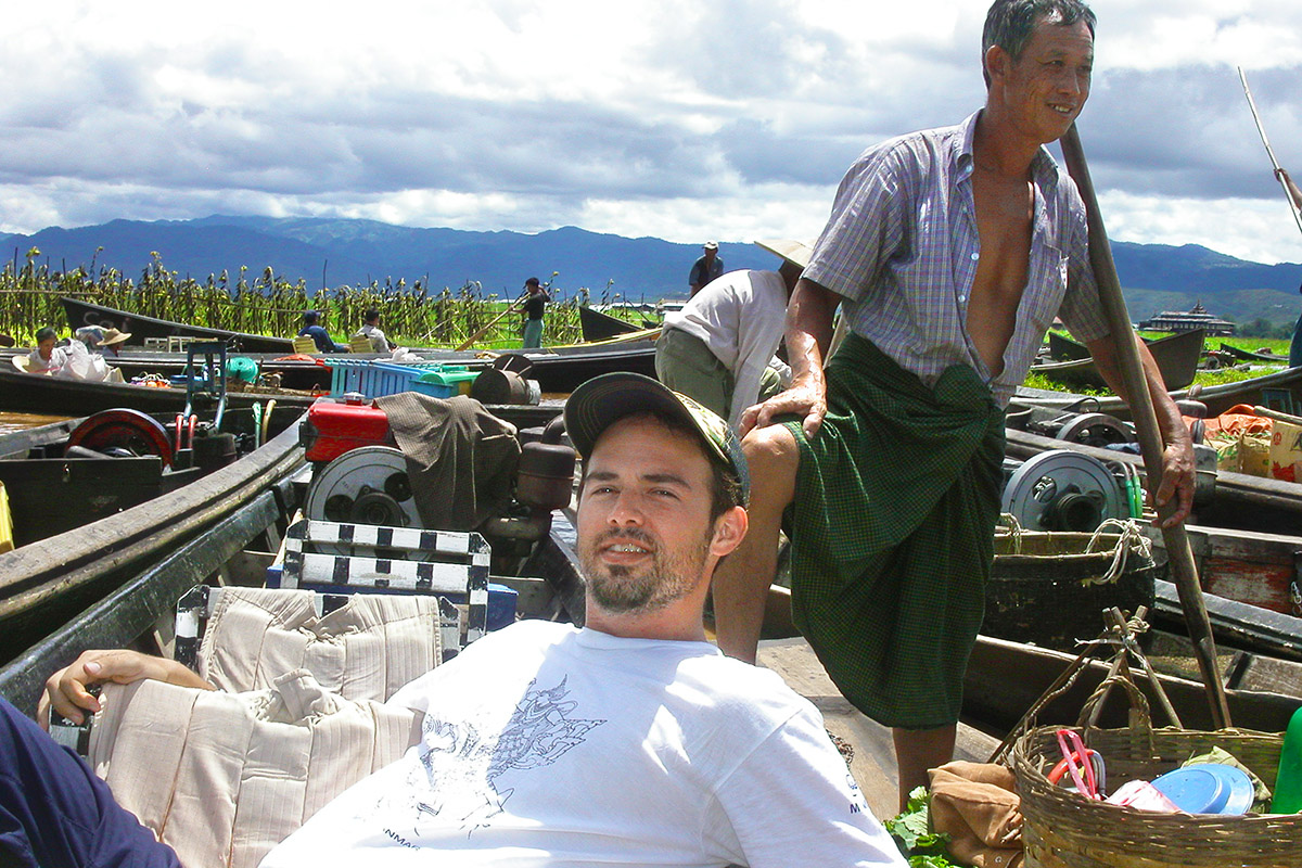 myanmar/inle_lake_brian_boat