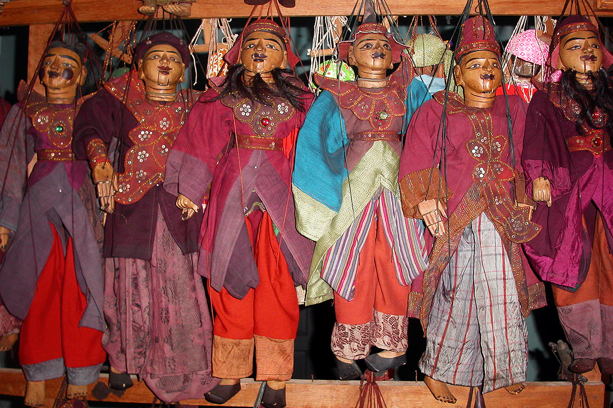 myanmar/inle_lake_marionetes