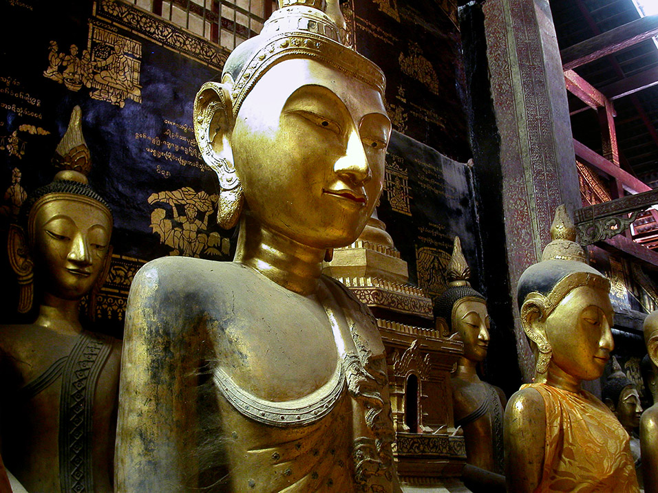 myanmar/kengtung_buddha_close