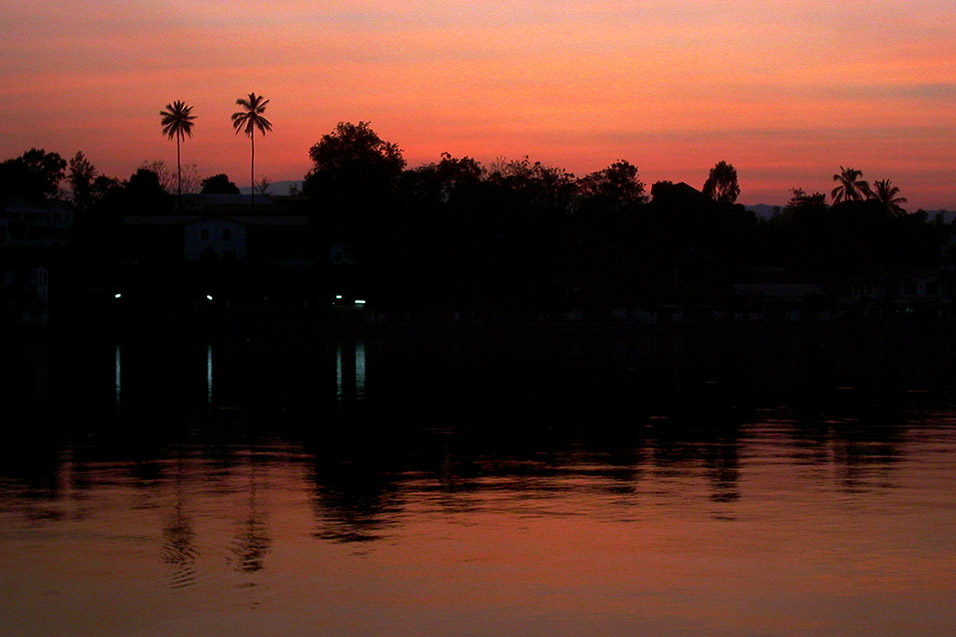 myanmar/kengtung_gorgeous_sunset