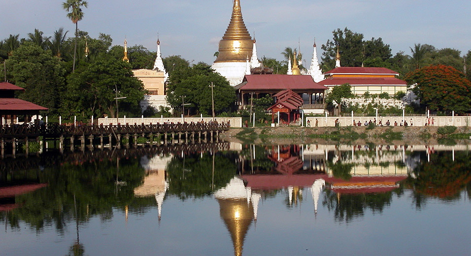 myanmar/mandalay_thinga_yazar_reflection