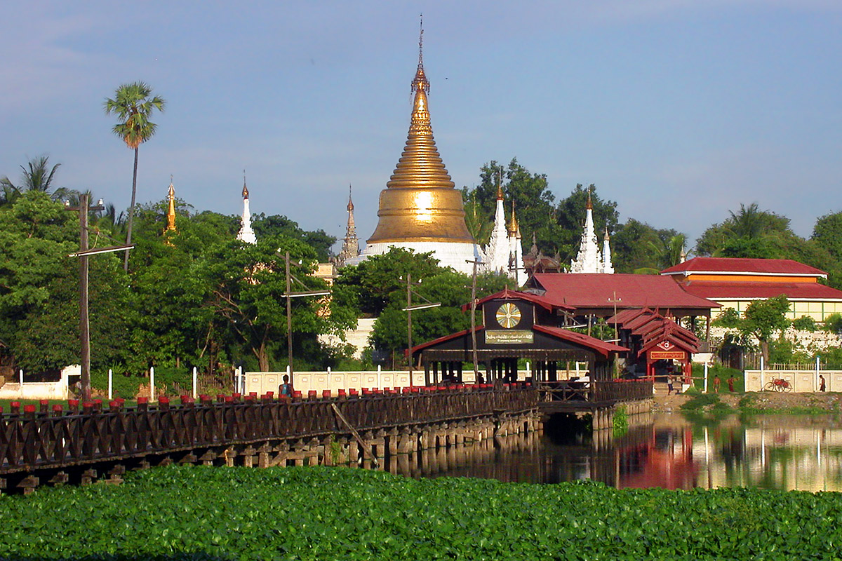 myanmar/mandalay_thinga_yazar_teak_bridge