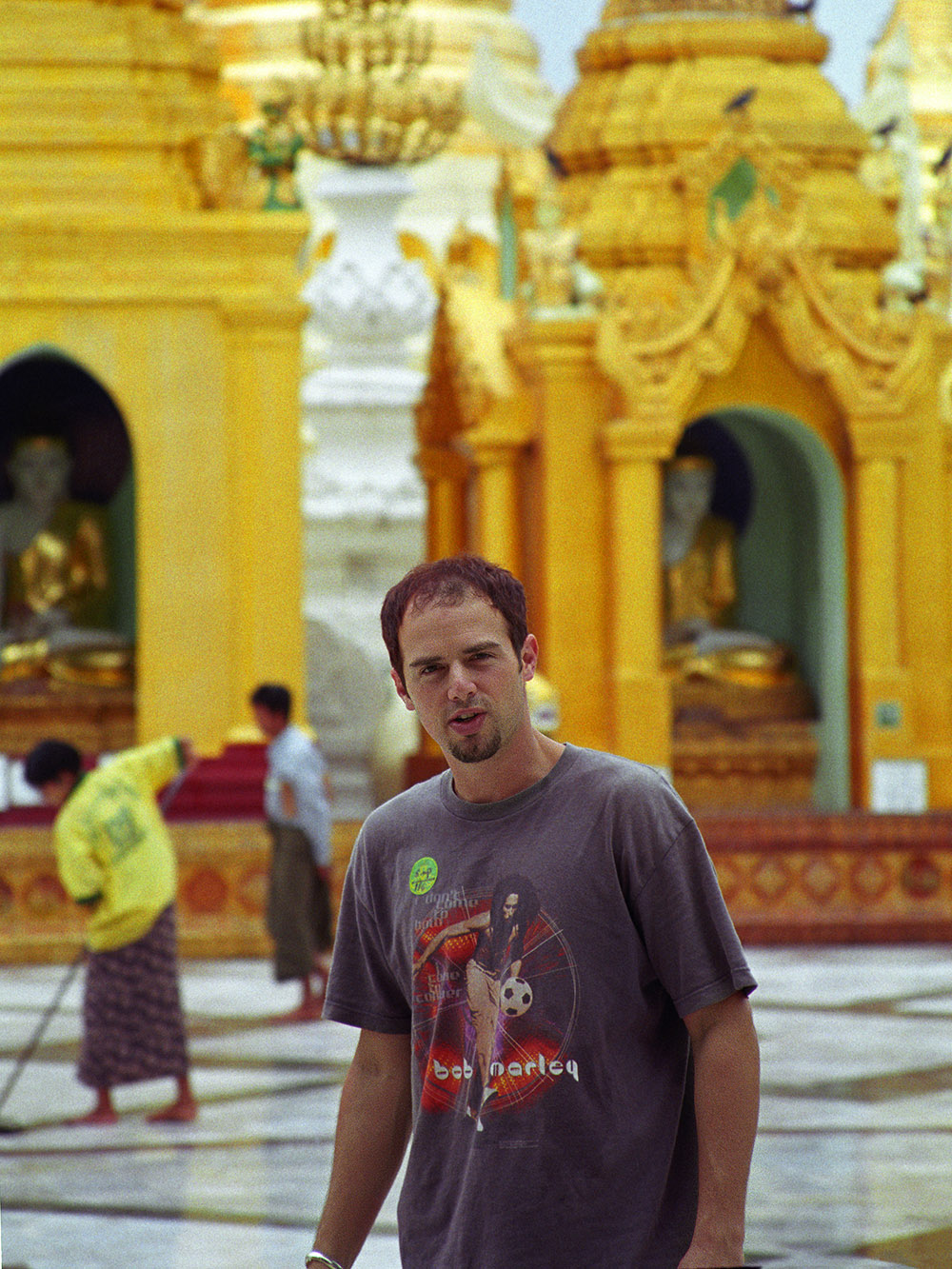 myanmar/shwedagon_brian_vert