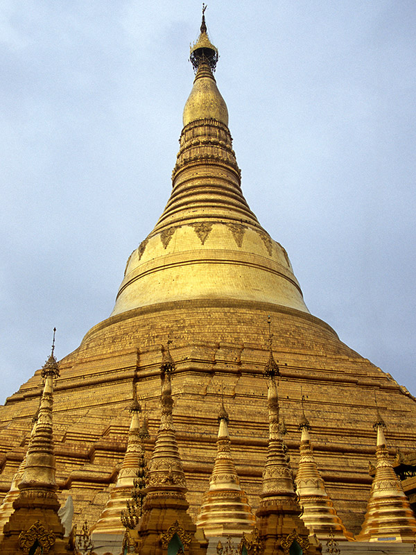 myanmar/shwedagon_golden_spire