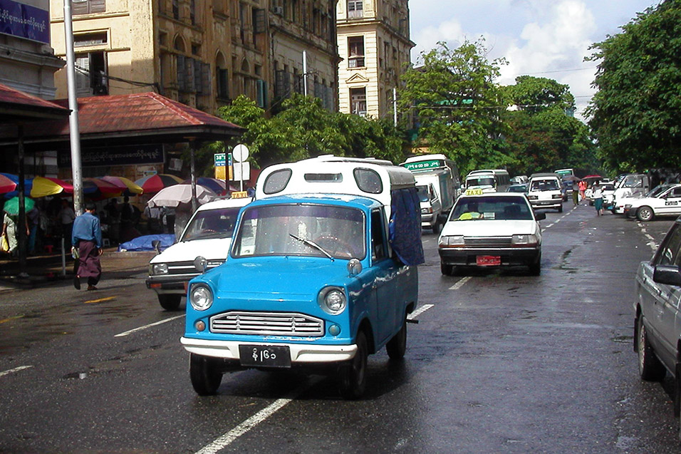 myanmar/yangon_mazda