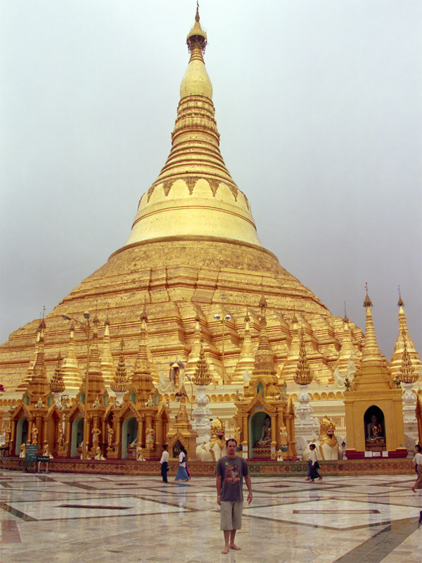 myanmar/yangon_shwedagon_brian