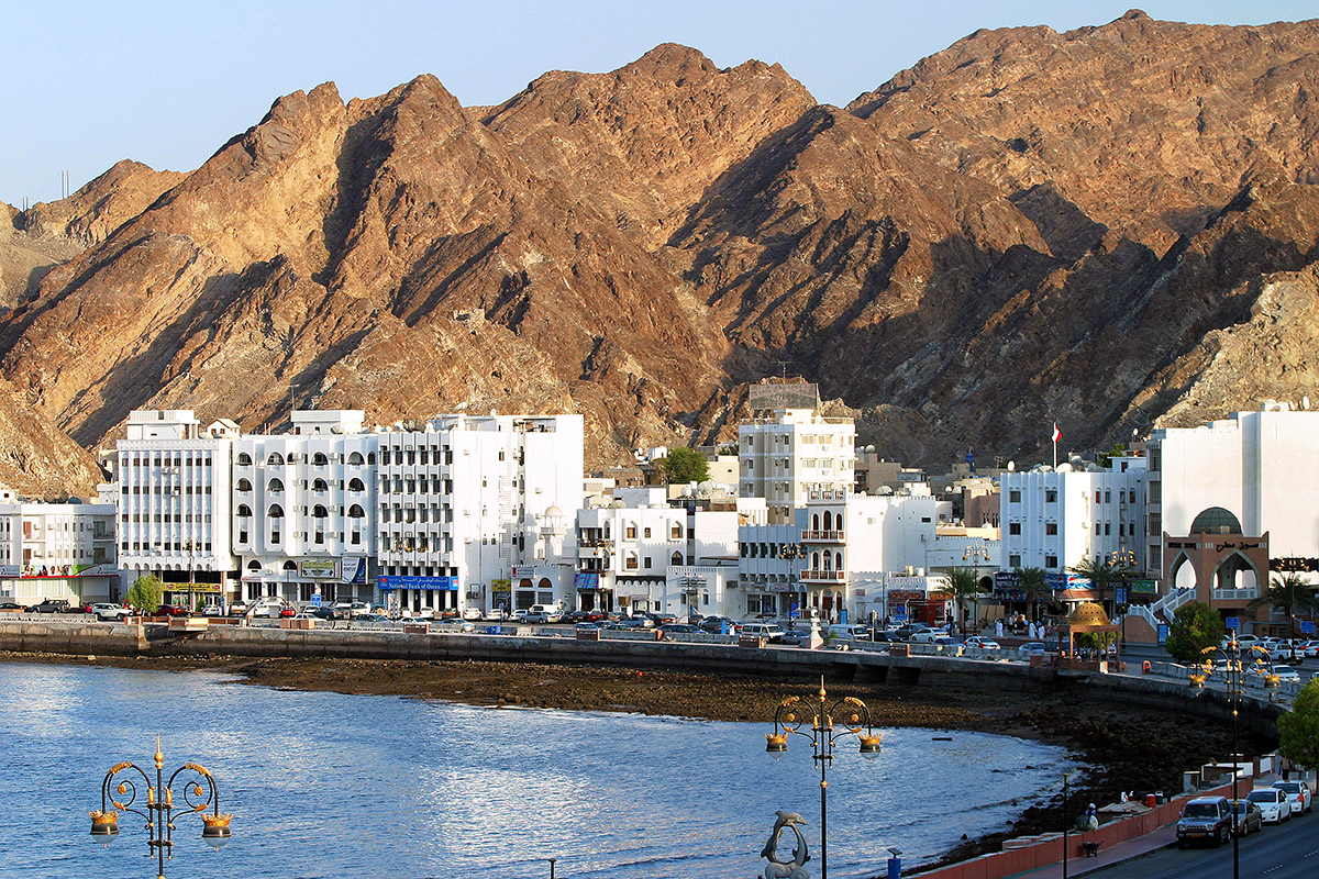 oman/muscat_corniche_right