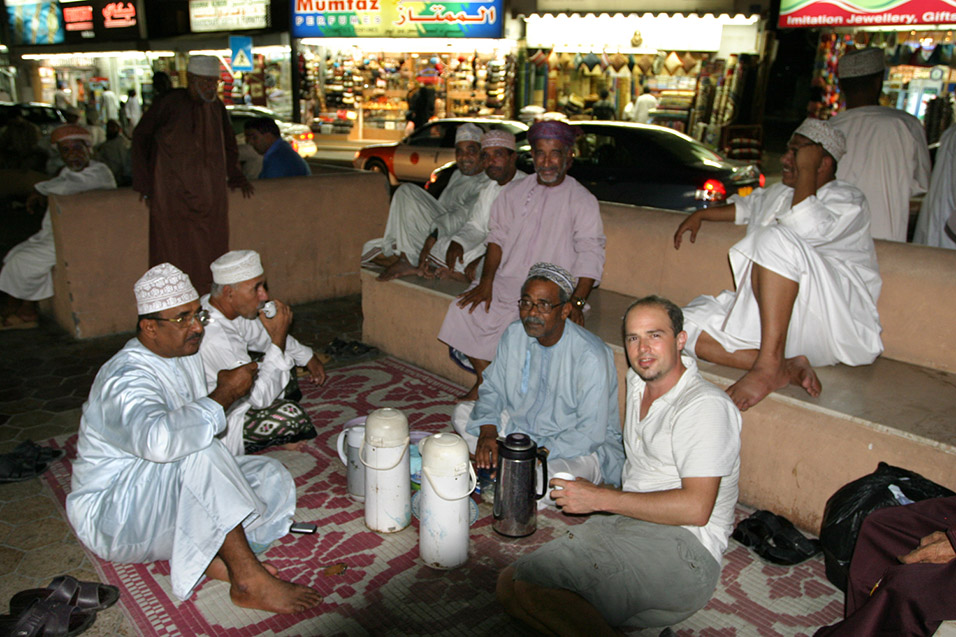 oman/muscat_drinking_tea