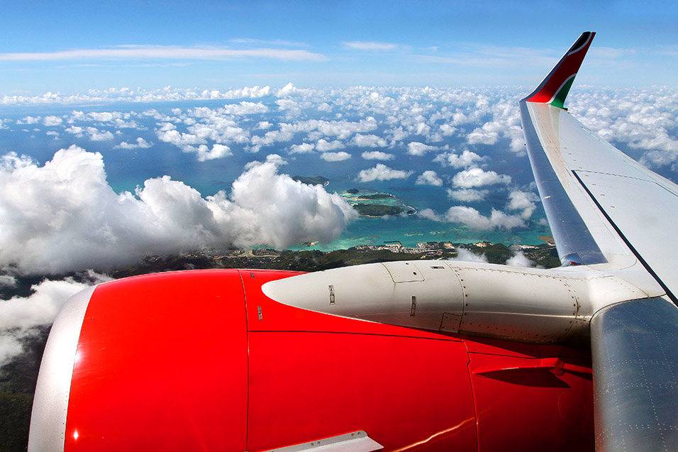 seychelles/air_kenya_seychelles_clouds