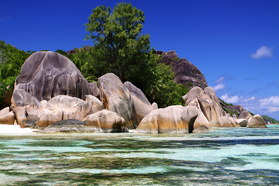 seychelles/la_digue_awesome_rocks