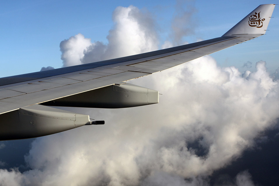 seychelles/sez_descending_cloud