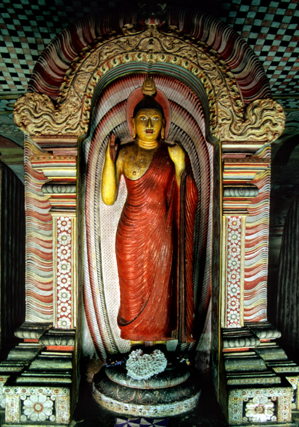 sri_lanka/sri_dambulla_buddha