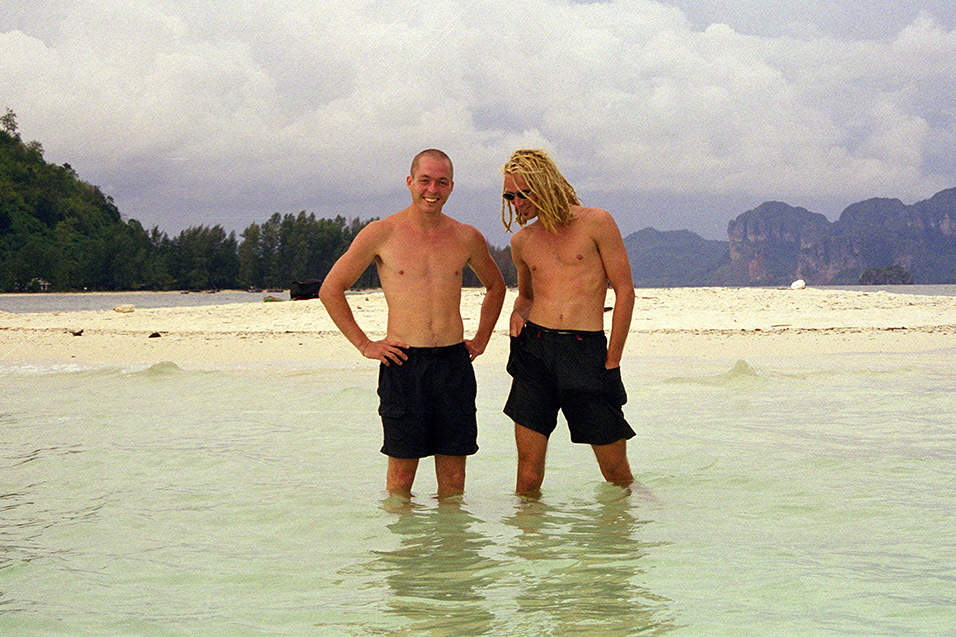 thailand/1999/birthday_brad_ben_water