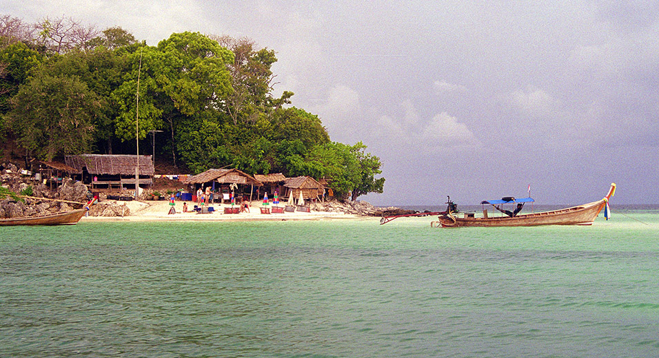 thailand/1999/krabi_chicken_island_water