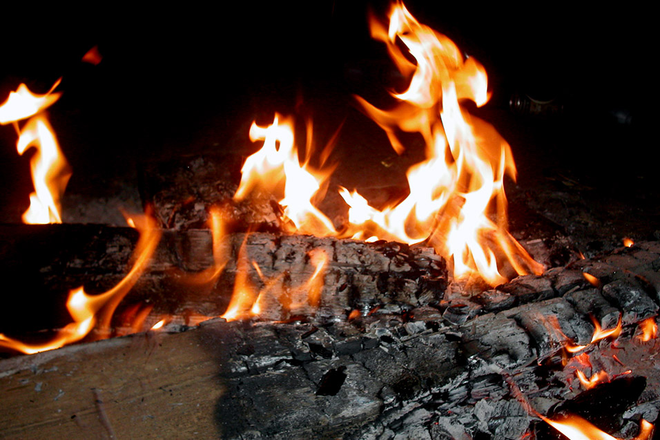 thailand/2004/chiang_mai_trek_fire