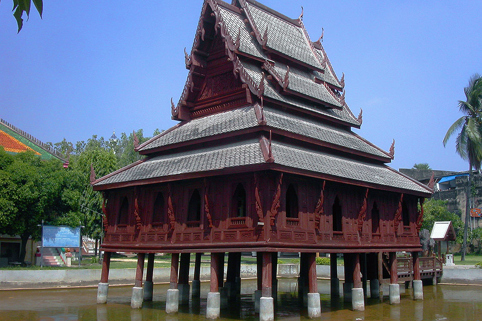 thailand/2004/isan_library_of_wat_ubon_tung_sri_muang