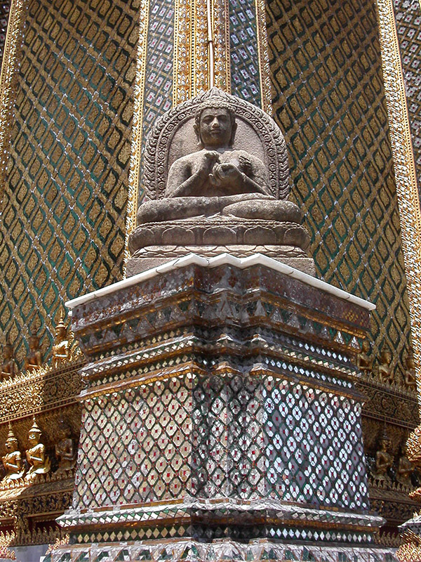 thailand/2004/wat_phra_kaew_buddha