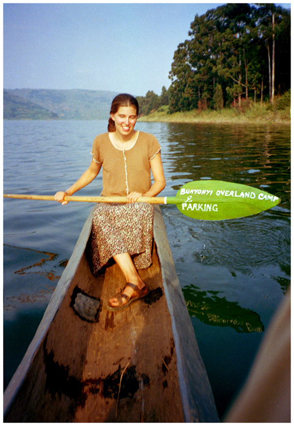 uganda/bunyoni_nicole_canoeing