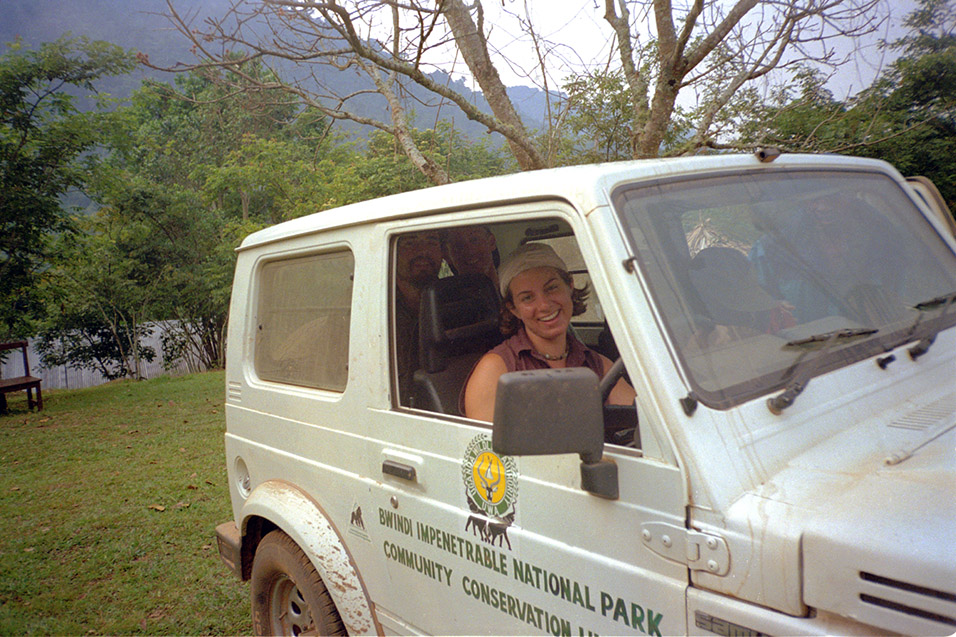 uganda/bwindi_parisa_driving