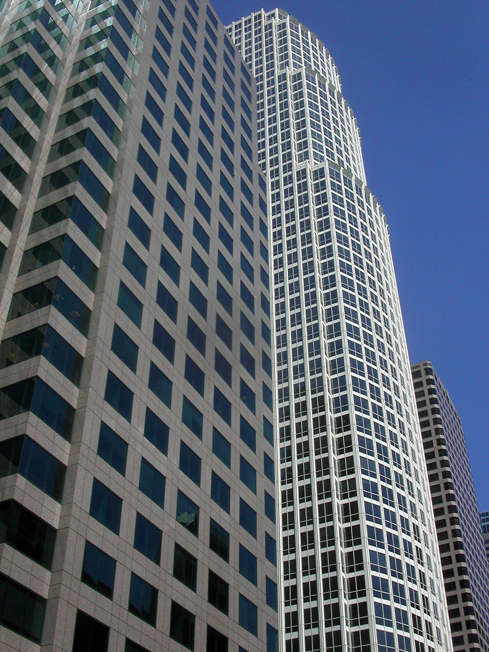 usa/los_angeles/la_skyscrapers_close