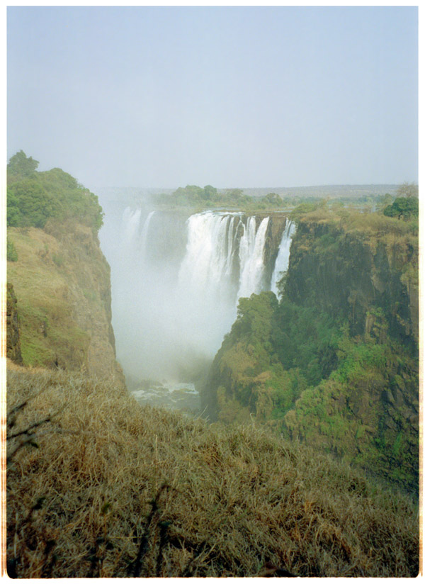 zambia/vic_falls_distant