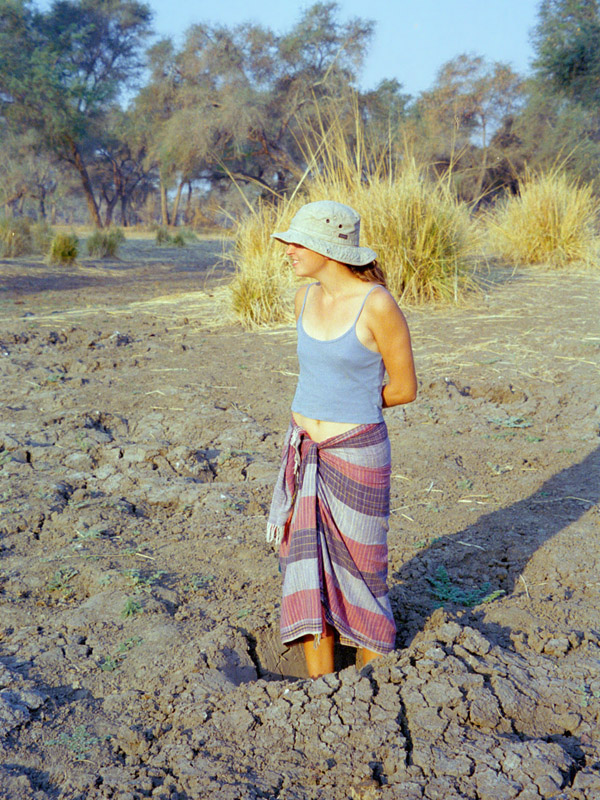 zimbabwe/mana_pools_nicole_in_elephant_footprint