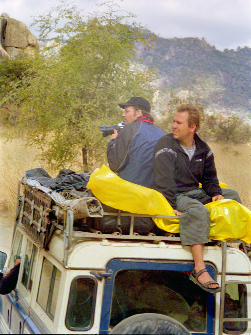 zimbabwe/matopos_roland_ben_looking