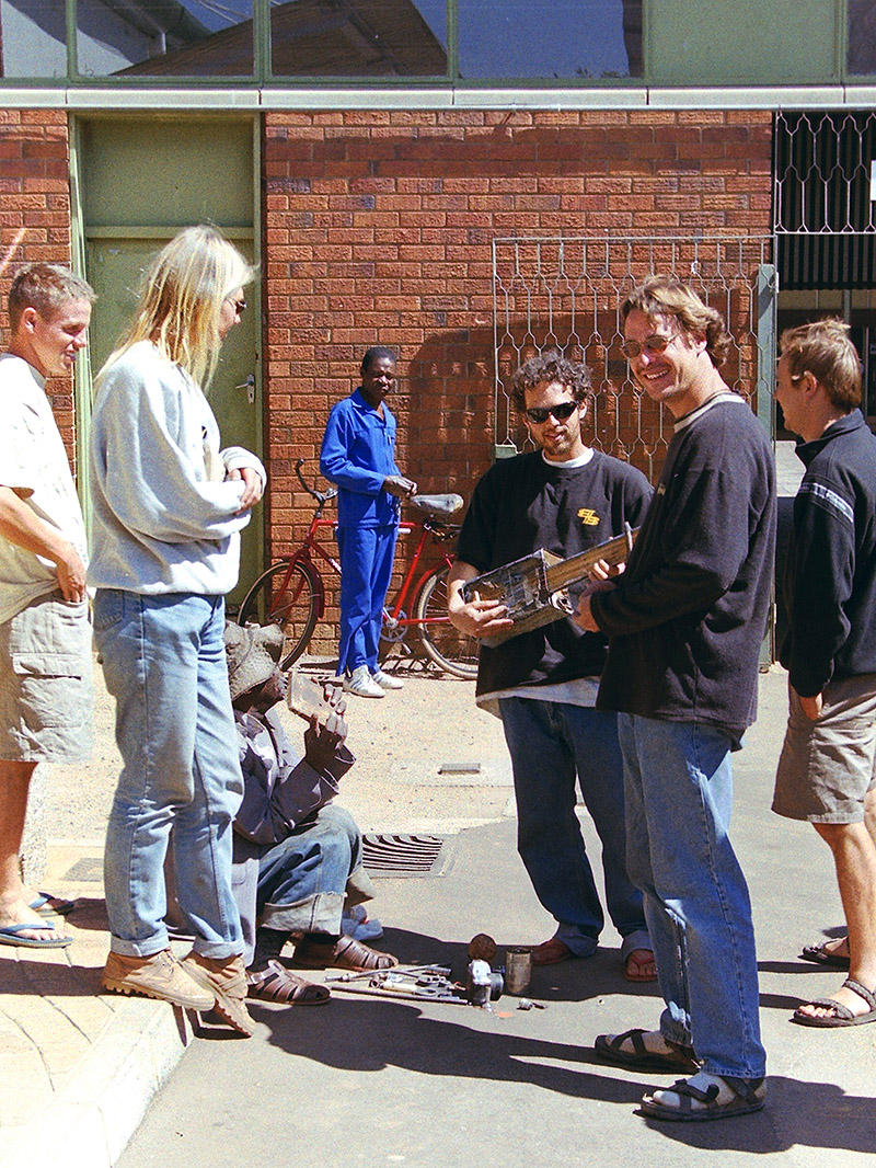 zimbabwe/zim_group_playing_instrument